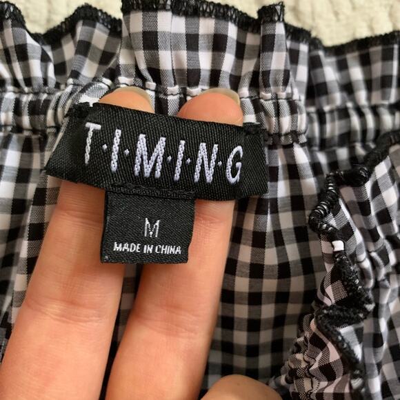 Gingham Bell-Sleeve Blouse - Picture 2 of 5